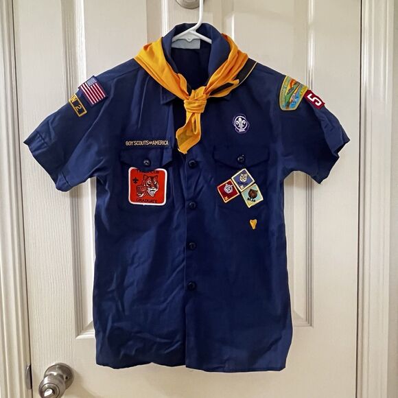 Boy Scouts of America Button Up Blue Uniform Top Patches Neckerchief Boys Size L - Picture 1 of 14